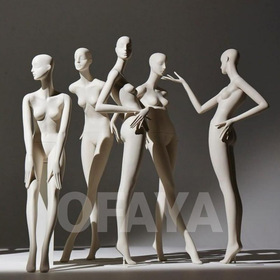 16 - Luxury mannequins