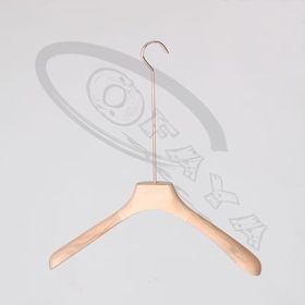 06 - Luxury wooden hanger for outerwear