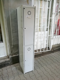 70230 - Metal wardrobe