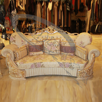 baroque couch