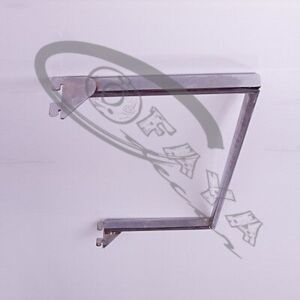 10907 - U-rail for wall uprights