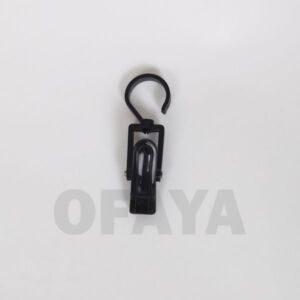Пластмасова кука с щипка 1